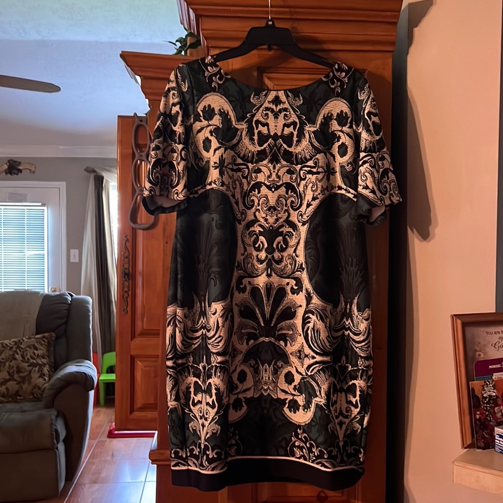 Plus dress green black and white paisley.